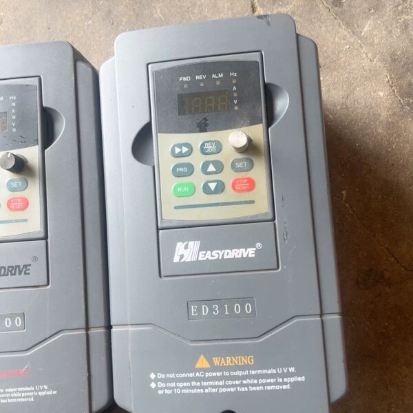 非标价鏄撻┍鍙橀鍣�0.75KW ED3100-4T0007M 鍘熻鎷�议价