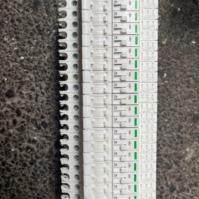 议价断路器辅助触头iSD，型号A9A26927，适用于iC