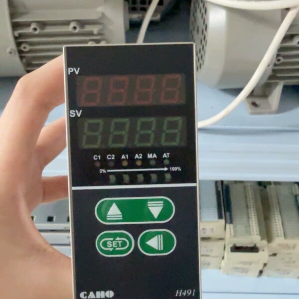 原装正品台湾宣荣CAHO智能温控器议价