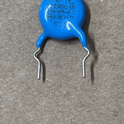 议价同皓瓷片电容CT81，222M400VAC