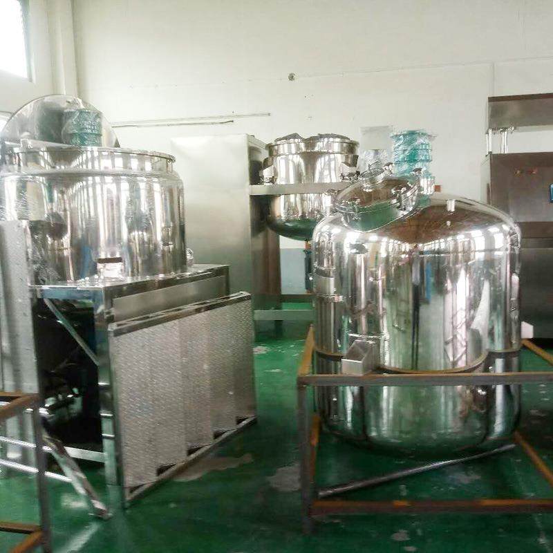 化工设备不锈钢大型室外储罐电加热储罐反应釜压力容器储罐