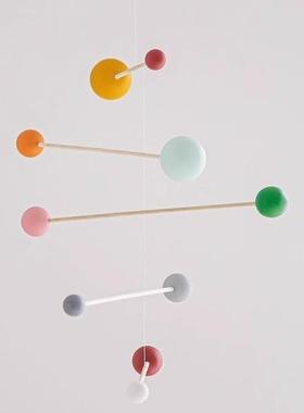 89355挂罗斯动态平多衡吊饰巴胺彩色球饰无声风铃儿童房木俄质挂