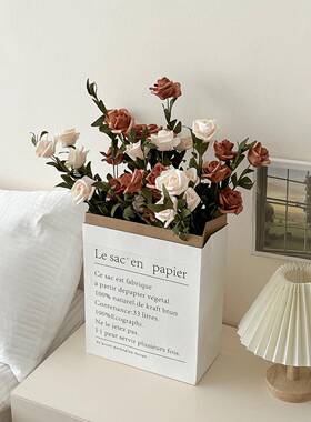 ins假08806风仿真花玫瑰花法式花花摆装饰件复古纸袋手捧花拍干照