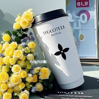 网87532红奶咖啡杯模型玻璃纤维雕茶塑咖啡店口店铺装饰门落地大