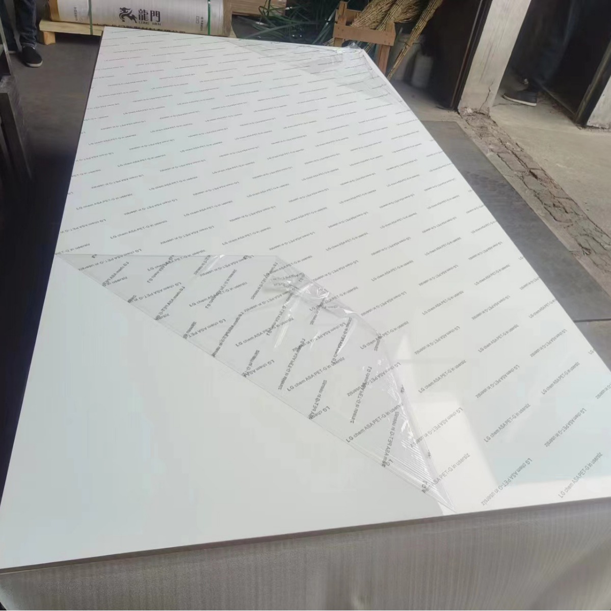 销售中密度板 防潮密度板 阻燃板 家具板 PET板 UV板 MDF HDF板