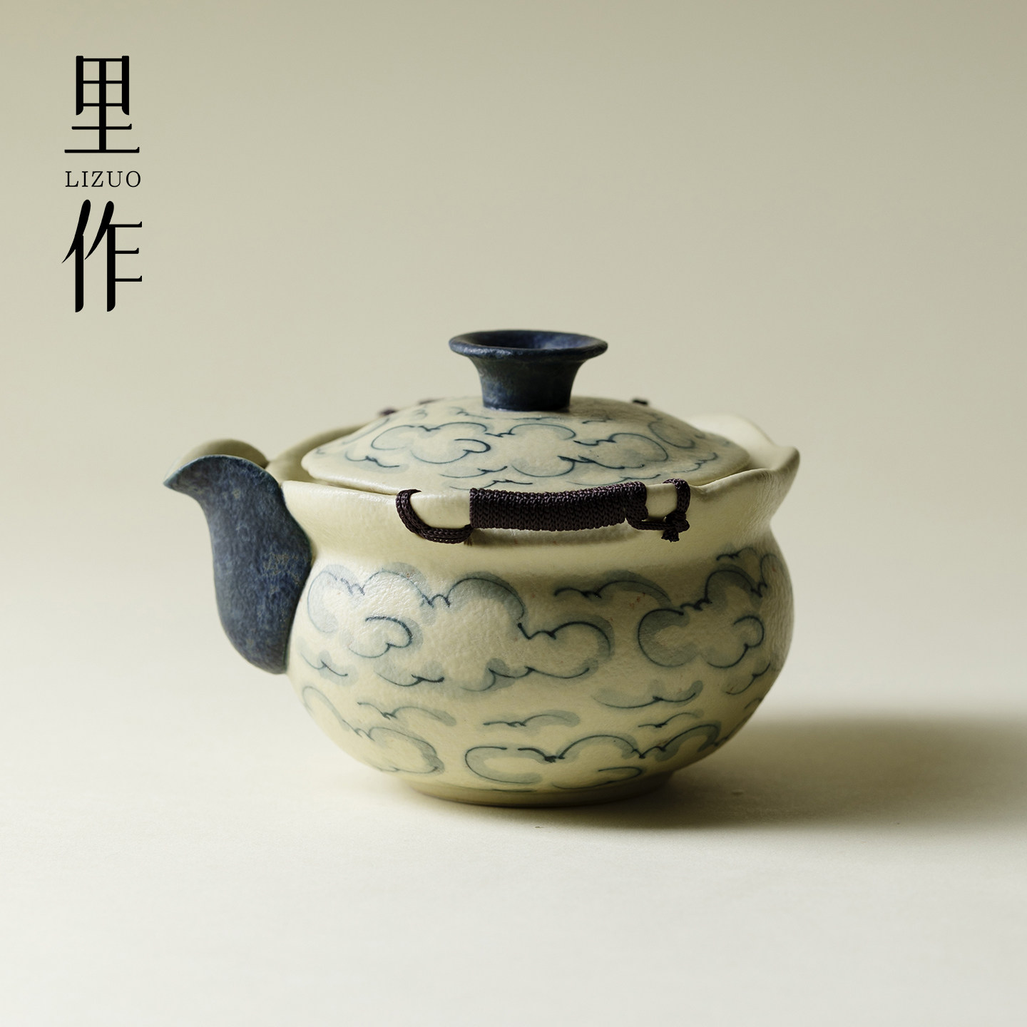 里作手绘祥云宝瓶手抓壶青花仿古泡茶壶家用轻奢高档功夫茶具单壶,餐饮具,茶壶,淘宝优惠券,粉丝福利购,淘宝优惠卷