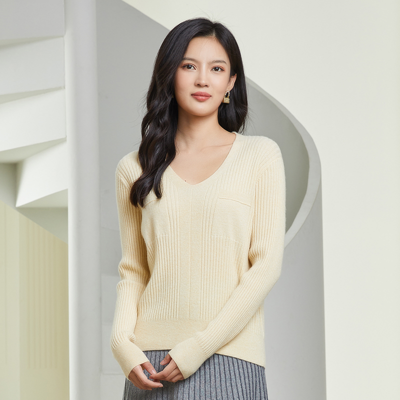 东黎V领百搭宽松羊绒衫