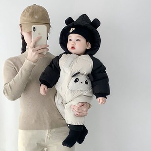 婴幼儿羽绒服连体衣秋冬季包脚0-1岁男宝宝冬装外出服加厚外套女2