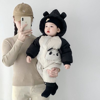 婴幼儿羽绒服连体衣秋冬季包脚0-1岁男宝宝冬装外出服加厚外套女2