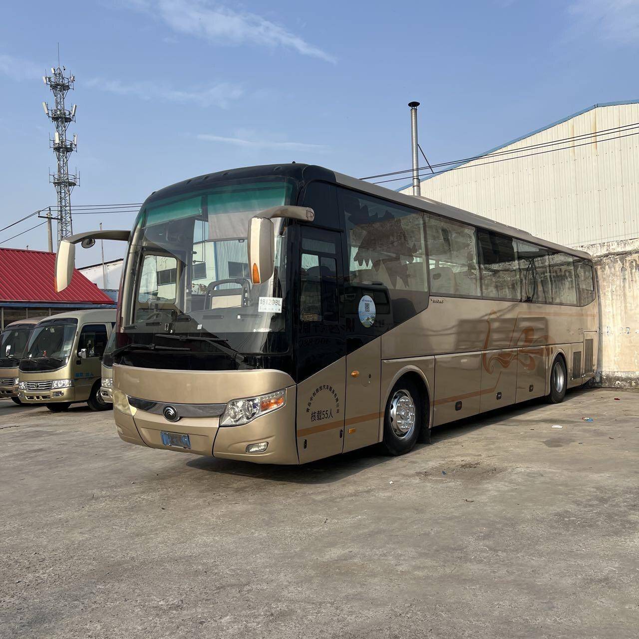 跨境出口宇通55座客运大巴中巴迷你小巴大型旅游巴士位通勤客车