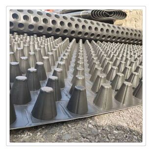 车库楼顶隔热卷材排水板屋顶绿化花园顶板屋面卷材阻根器上海现货