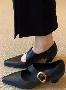 软皮版~尖头粗跟一字带单鞋女2025新款秋法式黑色粗跟浅口高跟鞋