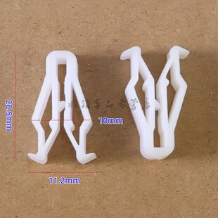 适用小牛雅迪爱玛比德文新日立马电动车护板挡板后座靠背卡扣卡子