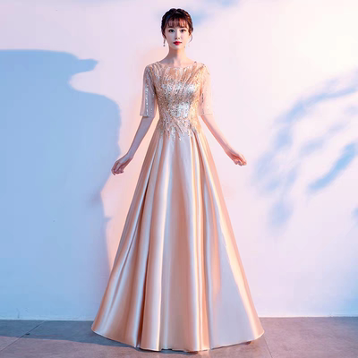 大合唱团演出服装成人女指挥朗诵