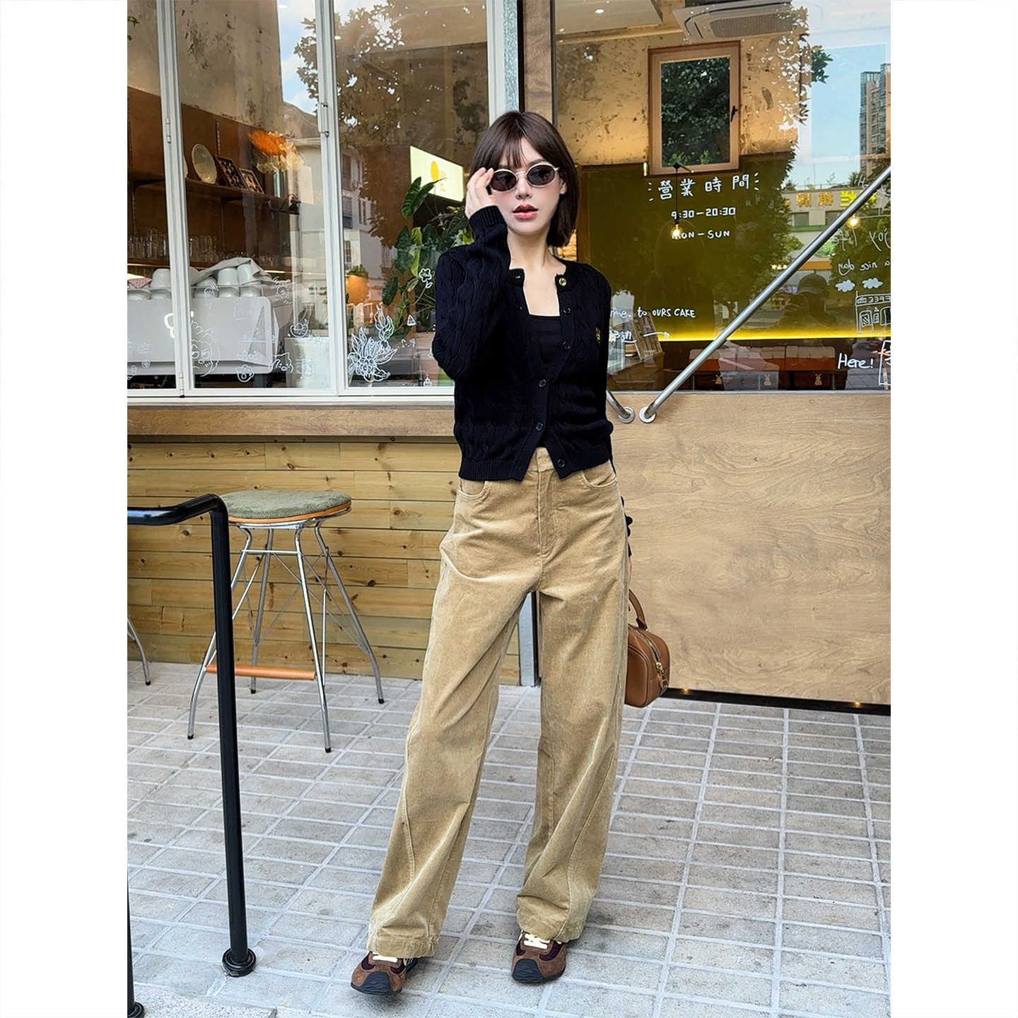 新疆棉灯芯绒卡其阔腿裤