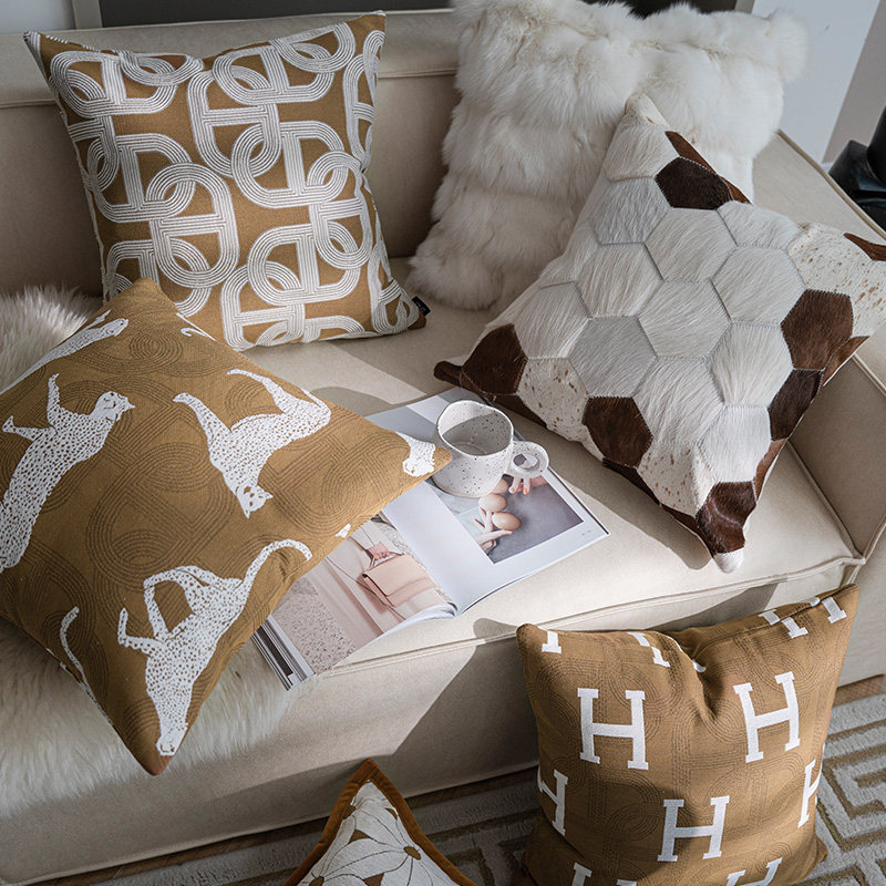 沙发抱枕客厅组合现代简约法式轻奢高级感靠垫高端皮沙发抱枕美式