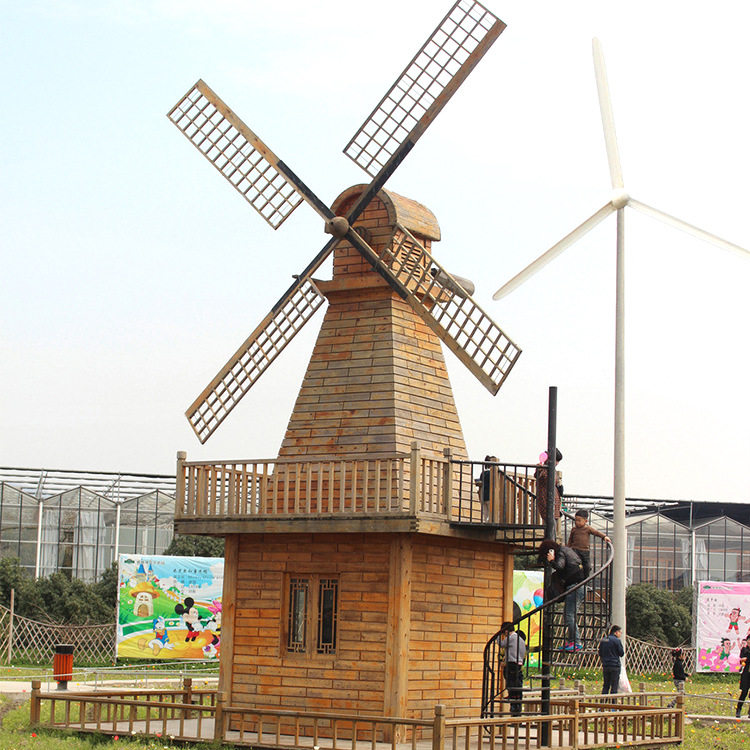工厂制作景区度假村大型景观风车防腐木户外园林小品荷兰古典风车