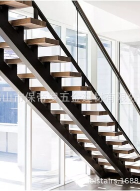 双梁钢结构楼梯钢木玻璃护栏黑色原木风简洁现代风扶手栏杆