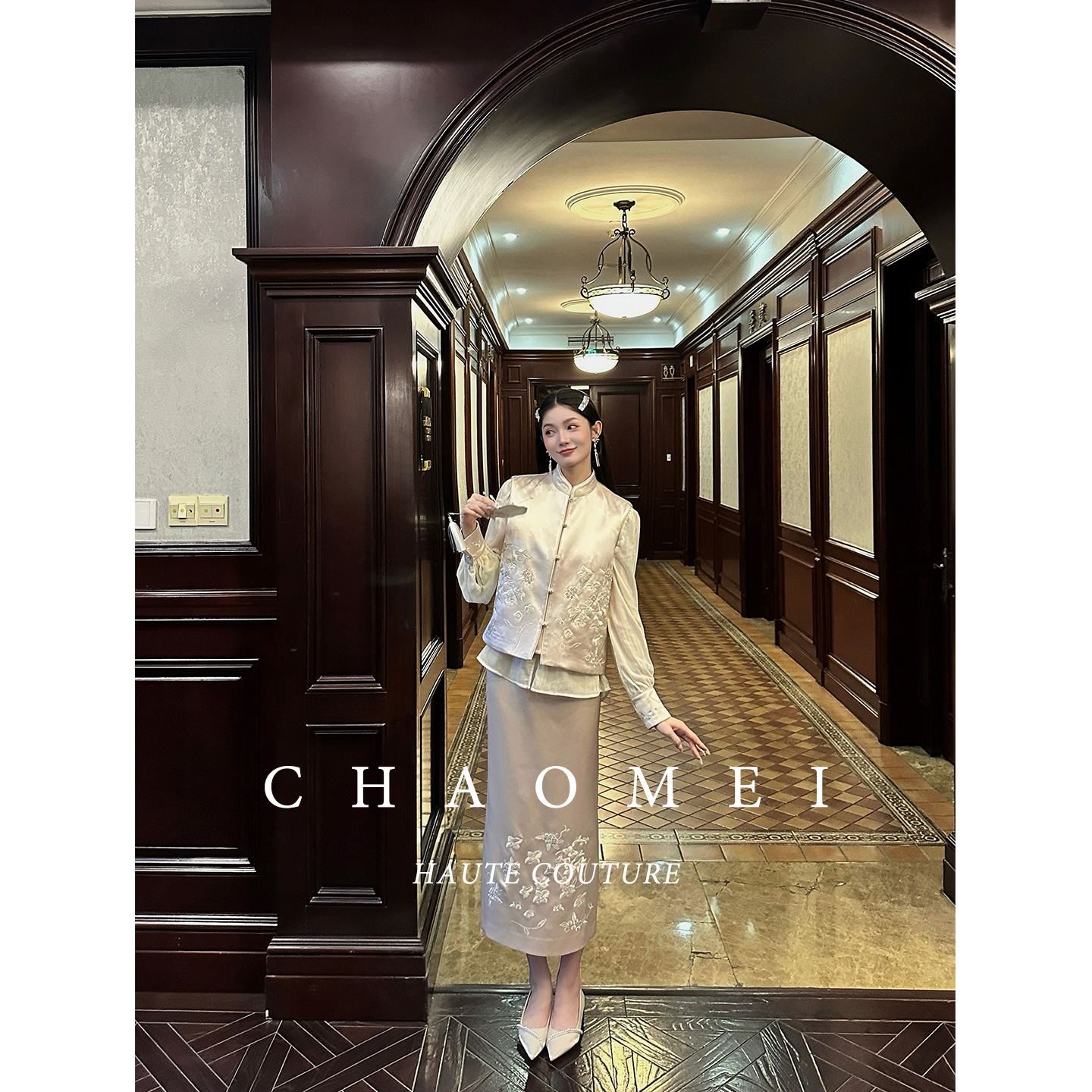 冯（CHAOMEI【软香玉】新中式女刺绣醋酸羽绒马甲半裙衬衫套装