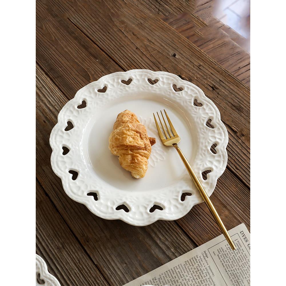 欧式浮雕爱心盘蕾丝早餐甜品点心盘西餐牛排盘子家用陶瓷菜盘餐具