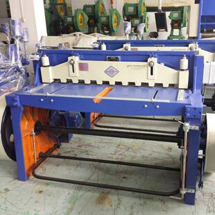 厂家M厚1.3米1.5米电动剪板机钢板剪切自动小型数控剪切机现货