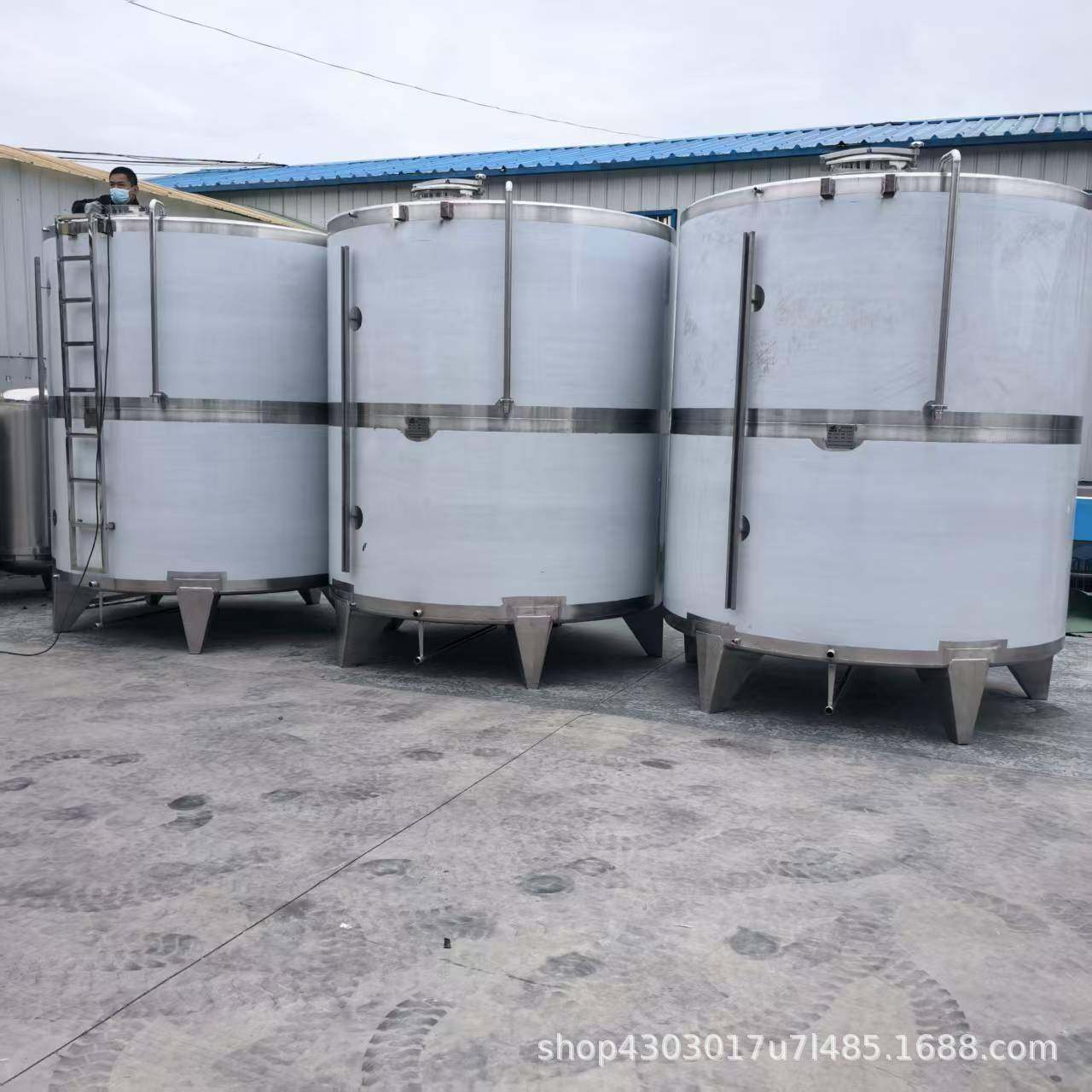 10立方不锈钢储存罐大型白酒储酒罐密封储酒容器食品级304
