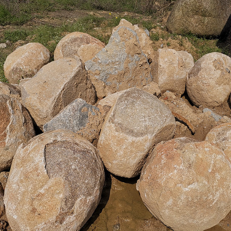 桐庐小黄石 水池驳岸黄泥土砌墙体石 园林绿化野山石古朴户外