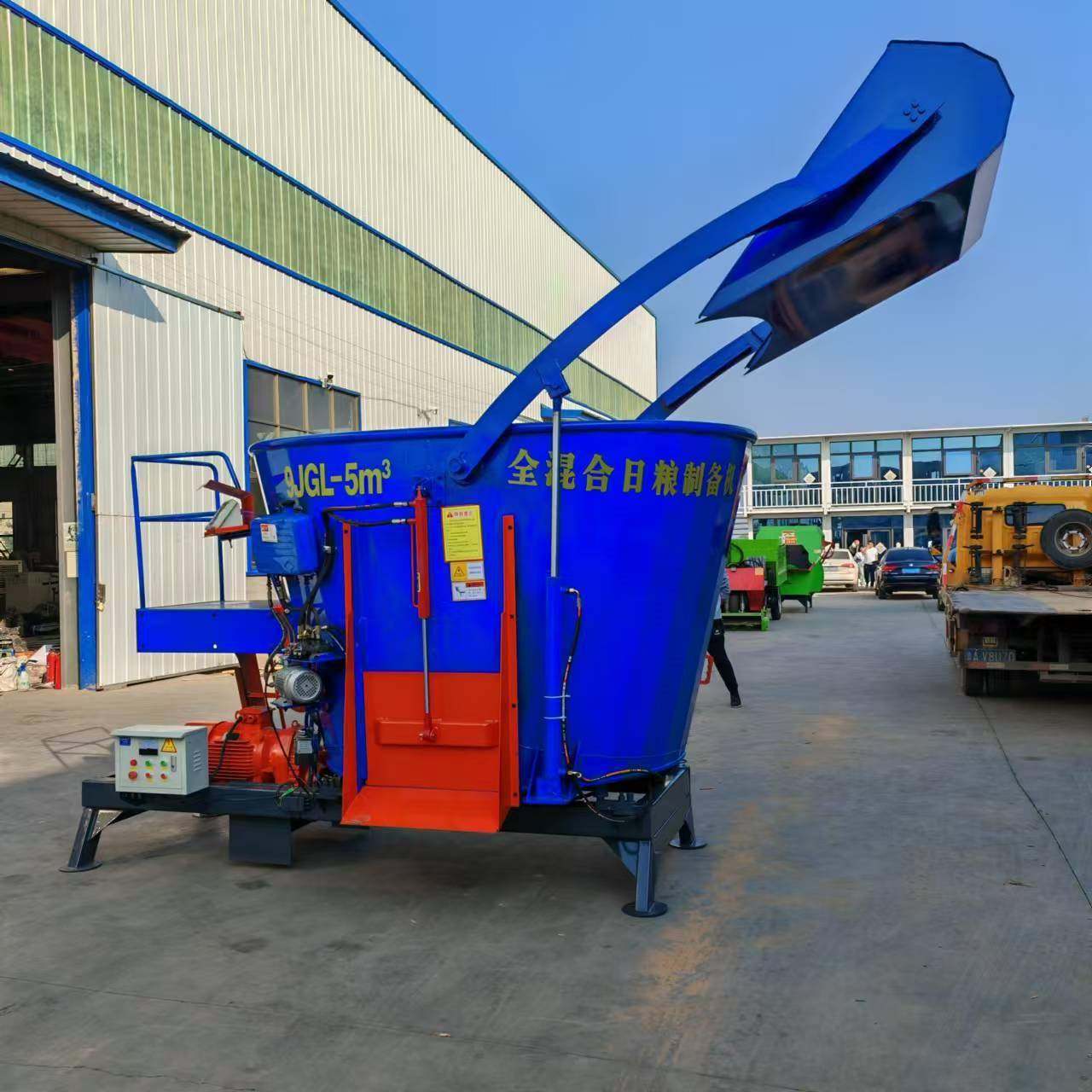 立式饲料搅拌机卧式TMR全混合日粮制备机拌草机,畜牧/养殖物资,特种养殖设备,淘宝优惠券,粉丝福利购,淘宝优惠卷