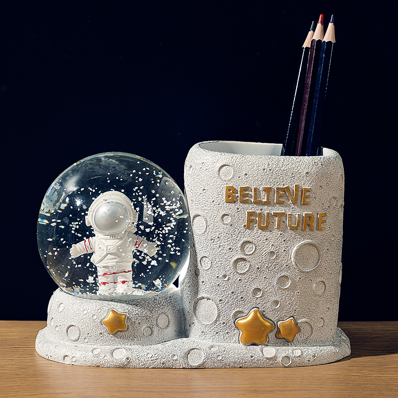 笔筒摆件生日礼物男生送女生教师节实用男孩子十10V岁女孩老师闺