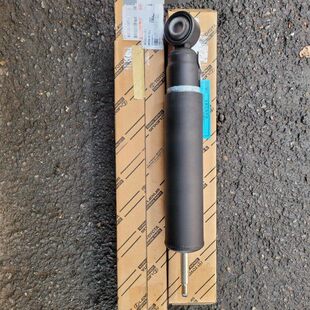 霸道普拉多2700/4000/3400/LC120/LC150酷路泽FJ前后减震器避震机