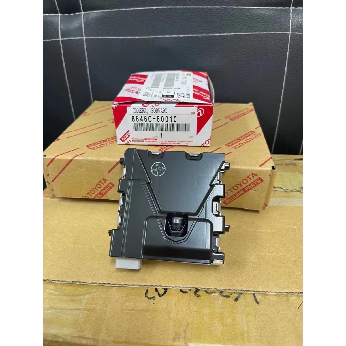 LX570前摄像头模块辅助驾驶模块