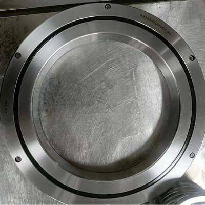 供应交叉滚子轴承转盘轴承RB25040UUCC0P5