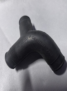 06B103221P  06B103221B 帕萨特A6LA4气门室盖废气管三通