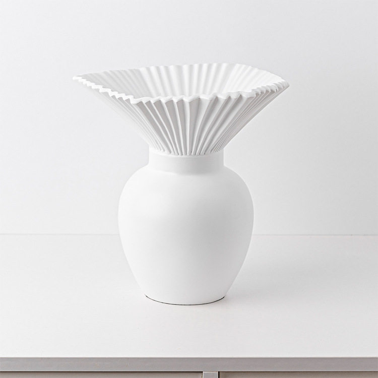 现代北欧创意手工树脂花器花瓶设计师款投放型花艺样板房软装摆件,模玩/动漫/周边/娃圈三坑/桌游,文化/体育周边,淘宝优惠券,粉丝福利购,淘宝优惠卷