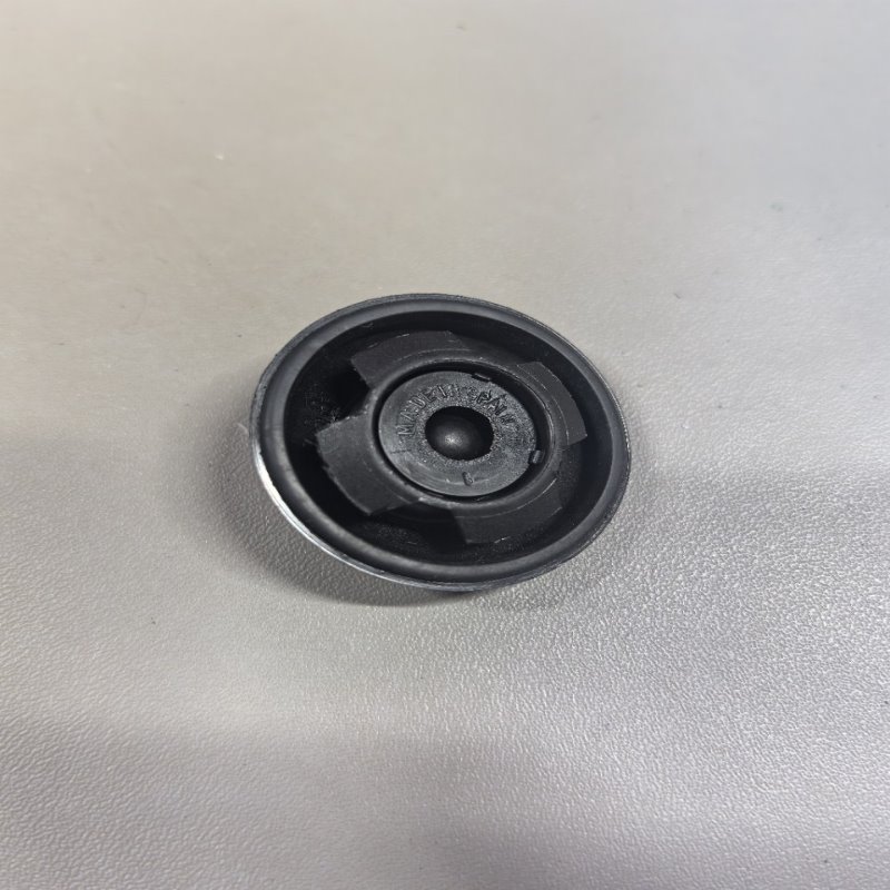 7L0899188 7L0 899 188 A6LQ5A4LQ7RSQ8A6车身排水阀 闷盖