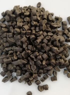 厂家供应40目PP PE PO复合纸浆料 3P纸厂料黑色再生颗粒 刀柄用料