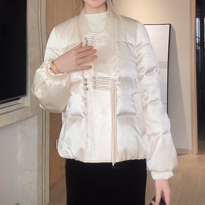 新中式国风短款米白色羽绒服女2025冬季新款加厚高级感面包服外套