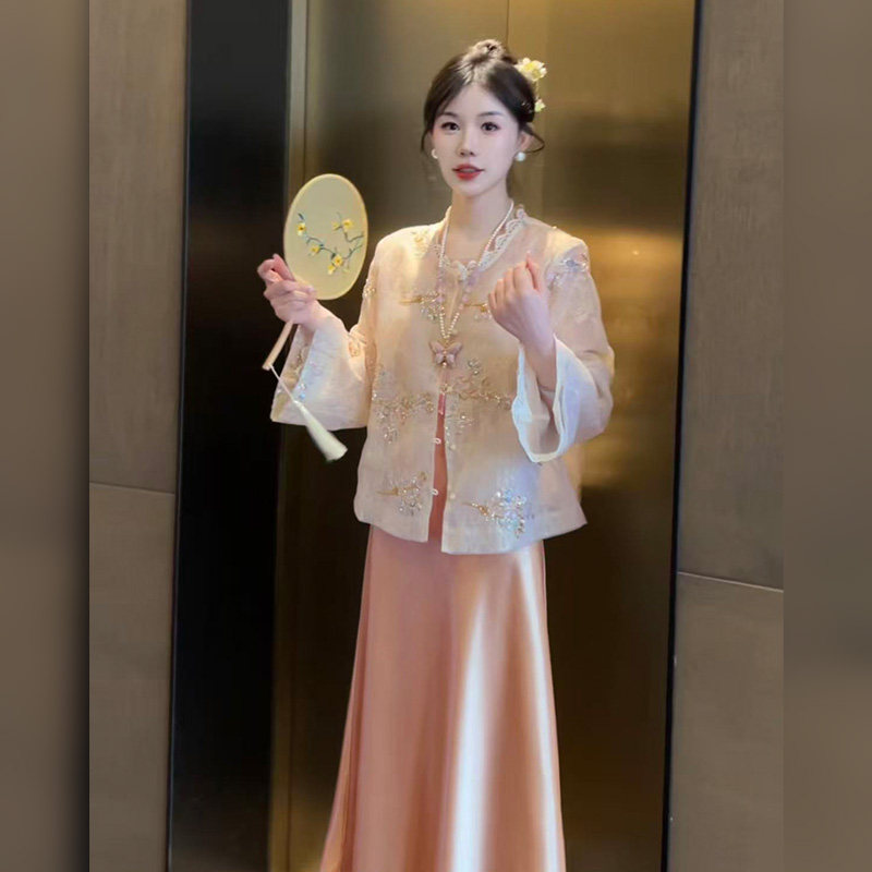 新中式绣花珍珠2026春新款高端仙气纱纱蕾丝国风外套淡黄色刺绣女