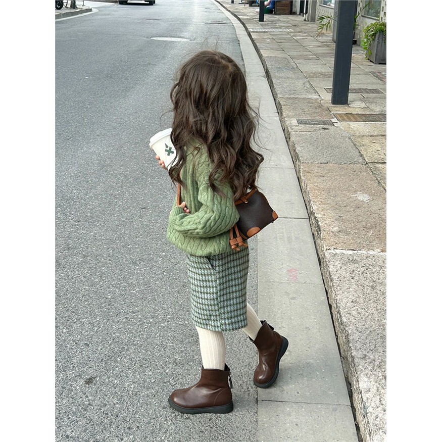 韩版女童2025秋冬新款绿色翻领针织衫毛衣女宝宝千鸟格中裤套装潮