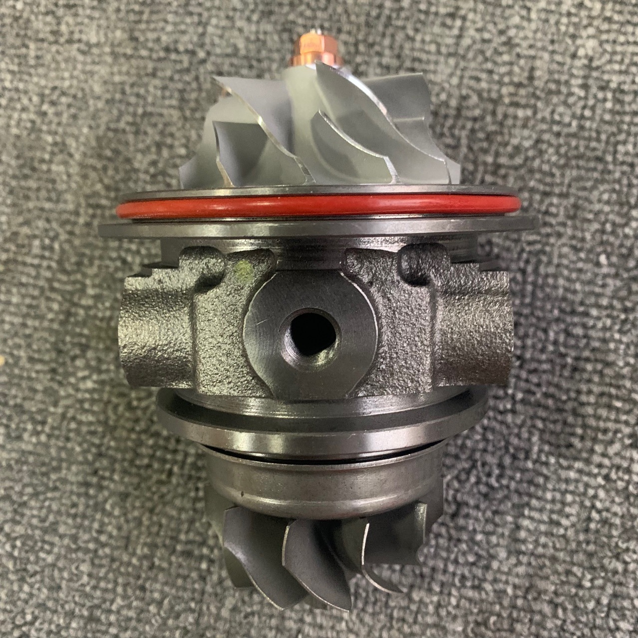 TD04 途胜新胜达2.0T 28231-2G410 90142-01030 涡轮增压器 机芯