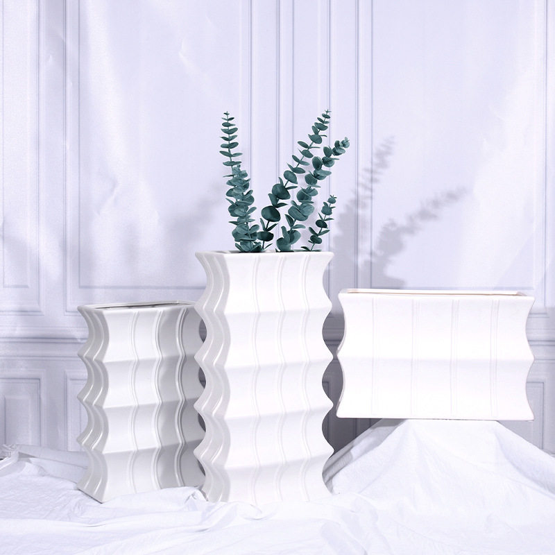 北欧现代简约创意黑白花瓶抽象摆件客厅餐厅卧室插干花家居装饰品,模玩/动漫/周边/娃圈三坑/桌游,文化/体育周边,淘宝优惠券,粉丝福利购,淘宝优惠卷