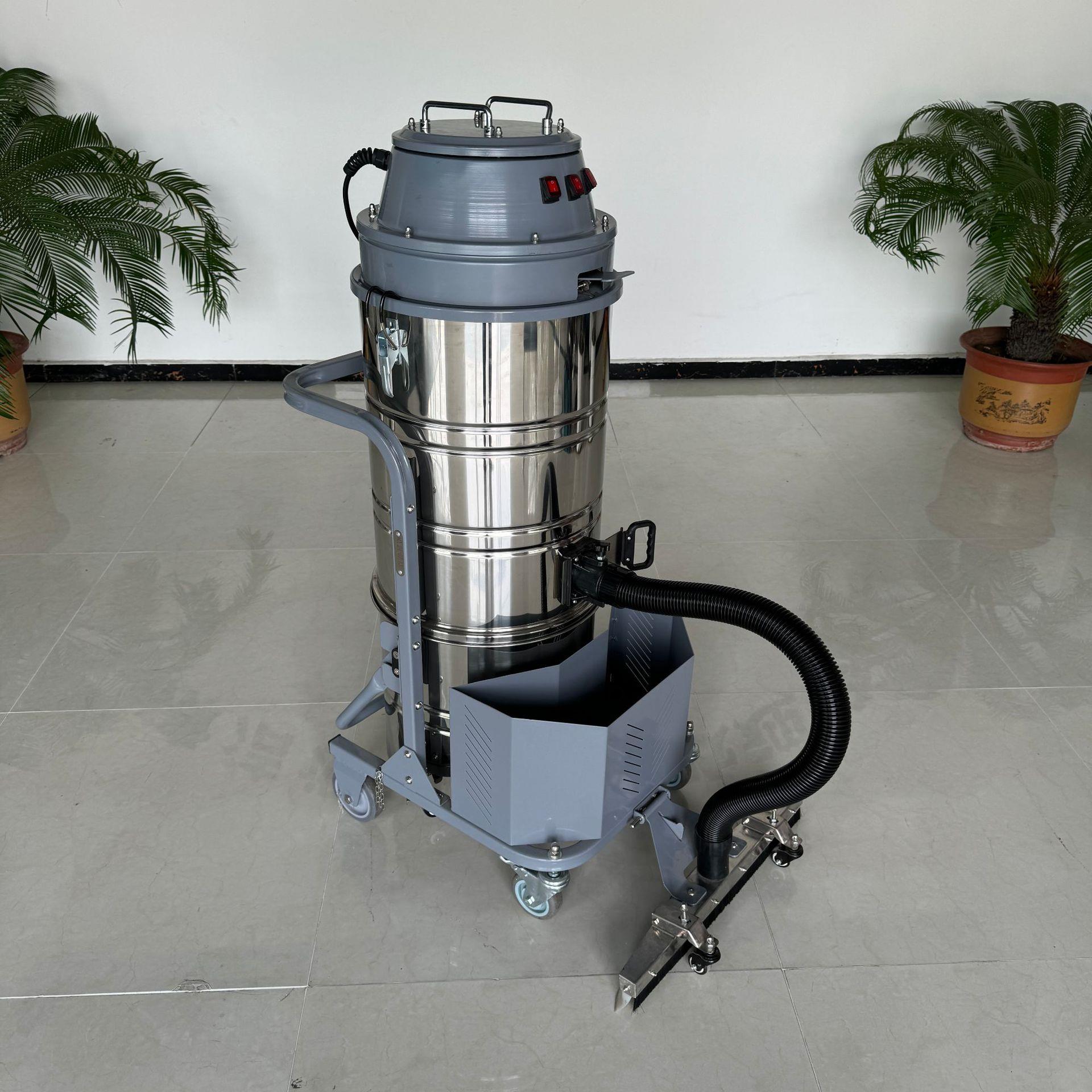 100升工业吸尘器干湿两用三电机加厚不锈钢搭配8米碳纤维管子