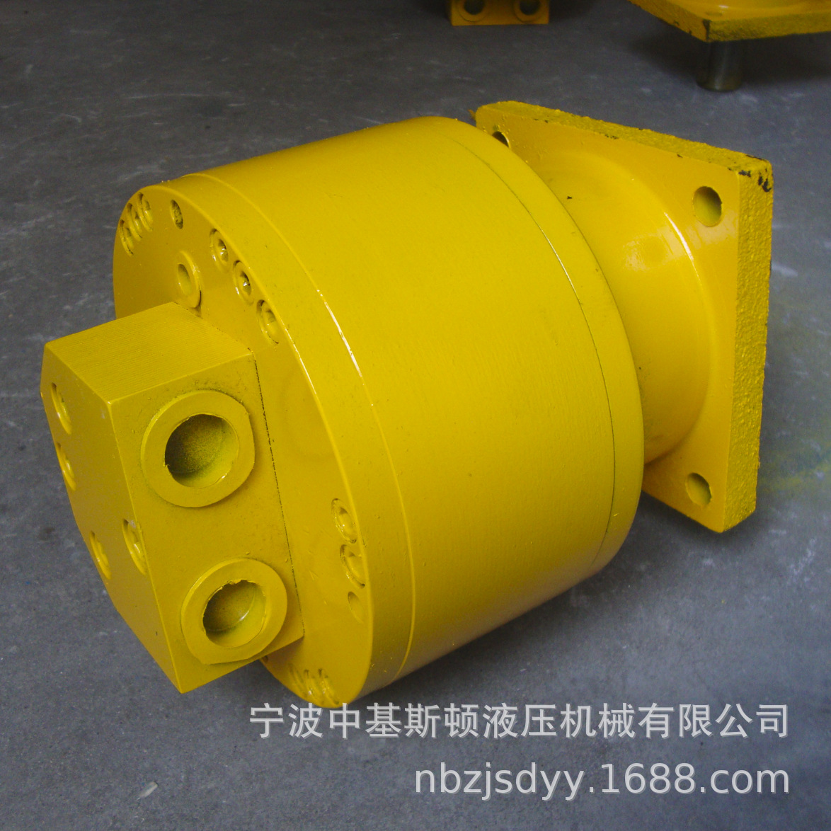 1QJM02-0.32Z带支撑钢球液压马达