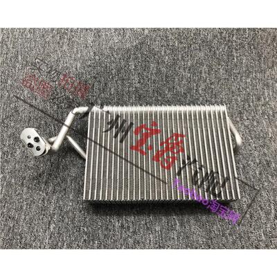 适用宾士E级W211空调E200蒸发箱E230蒸发器E240芯E280 E320 E350