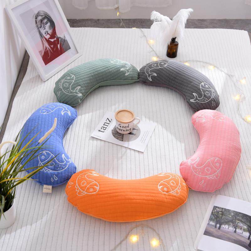 绣花月牙枕U型荞麦壳枕头砂洗双鱼枕套 锦鲤绗缝夹棉滚边护颈枕芯,床上用品,U型枕/便携枕,淘宝优惠券,粉丝福利购,淘宝优惠卷