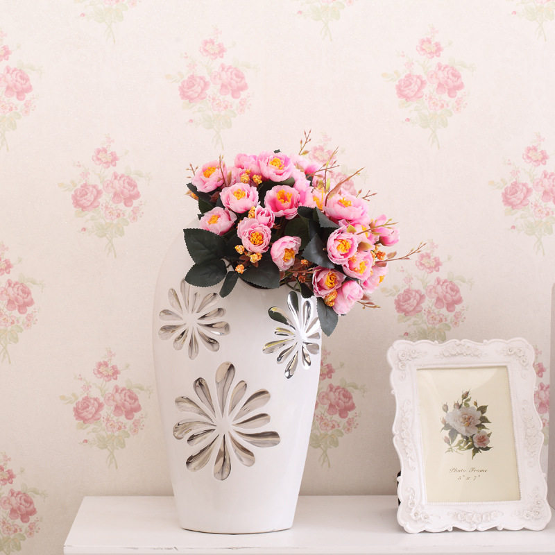 现代简约白色花纹陶瓷工艺品家居花瓶 创意电镀花瓶 商务家居摆件,模玩/动漫/周边/娃圈三坑/桌游,文化/体育周边,淘宝优惠券,粉丝福利购,淘宝优惠卷