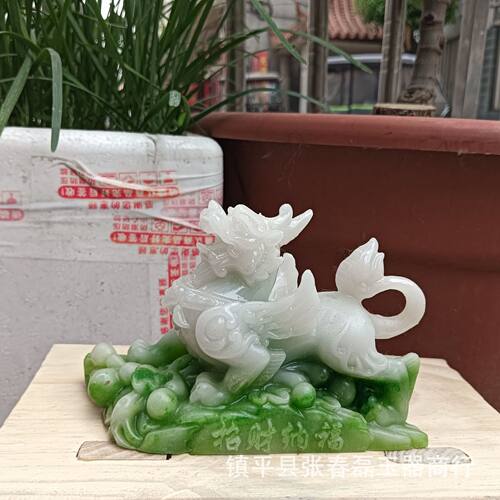 厂家批发古玩树脂家居办公摆件工艺品仿寿山石钟馗麒麟摆件