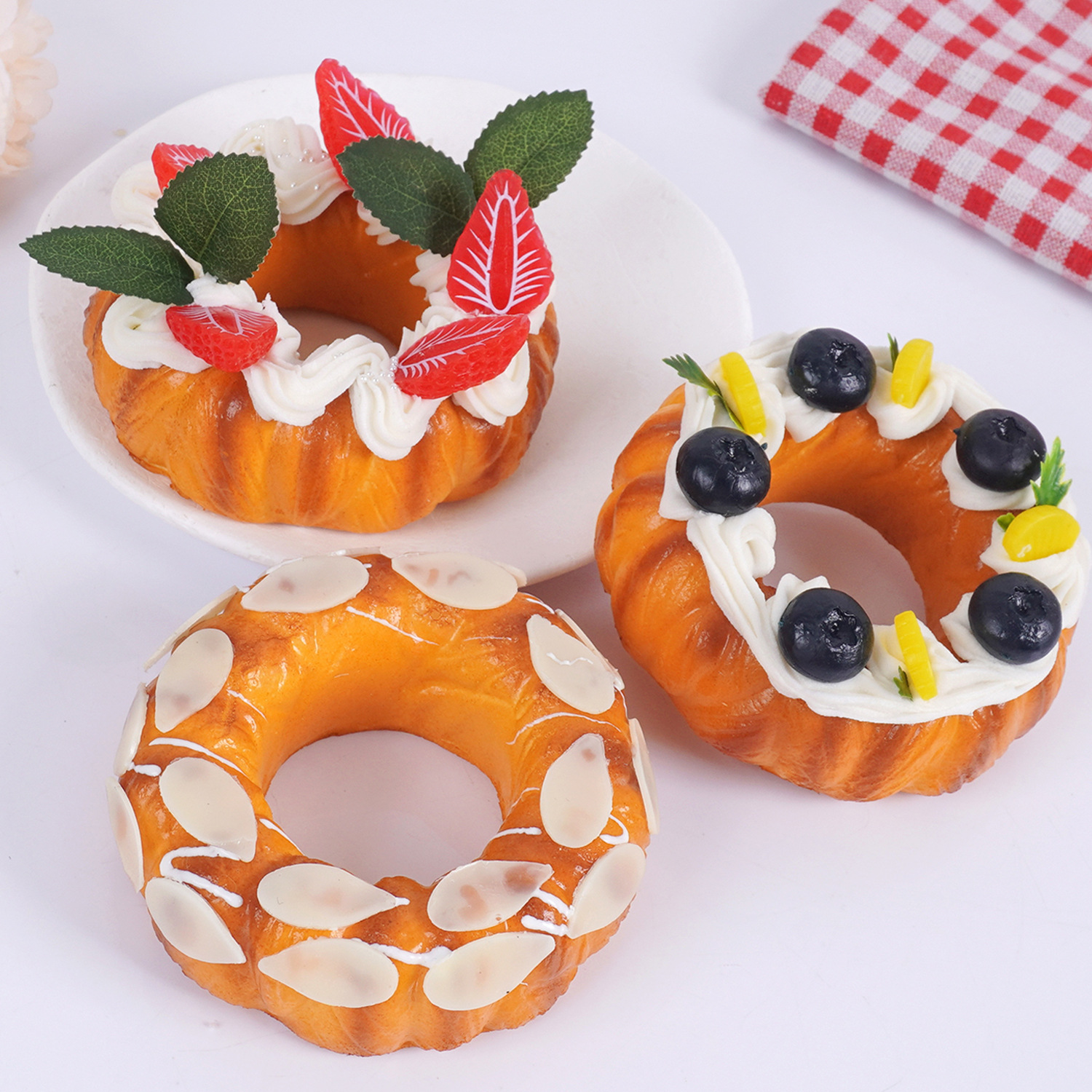 PU仿真奶油蛋糕模型创意草莓水果蛋糕橱窗摆件仿真食物面包