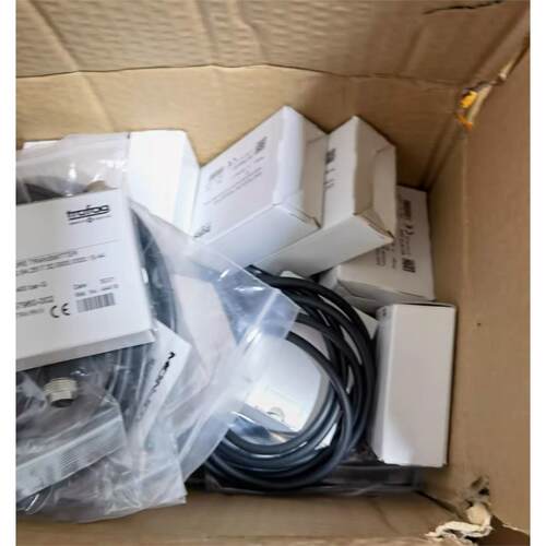 全新trafag压力变送器825