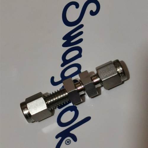 wagelok SS-200-61穿板直通接头 1/8卡套管